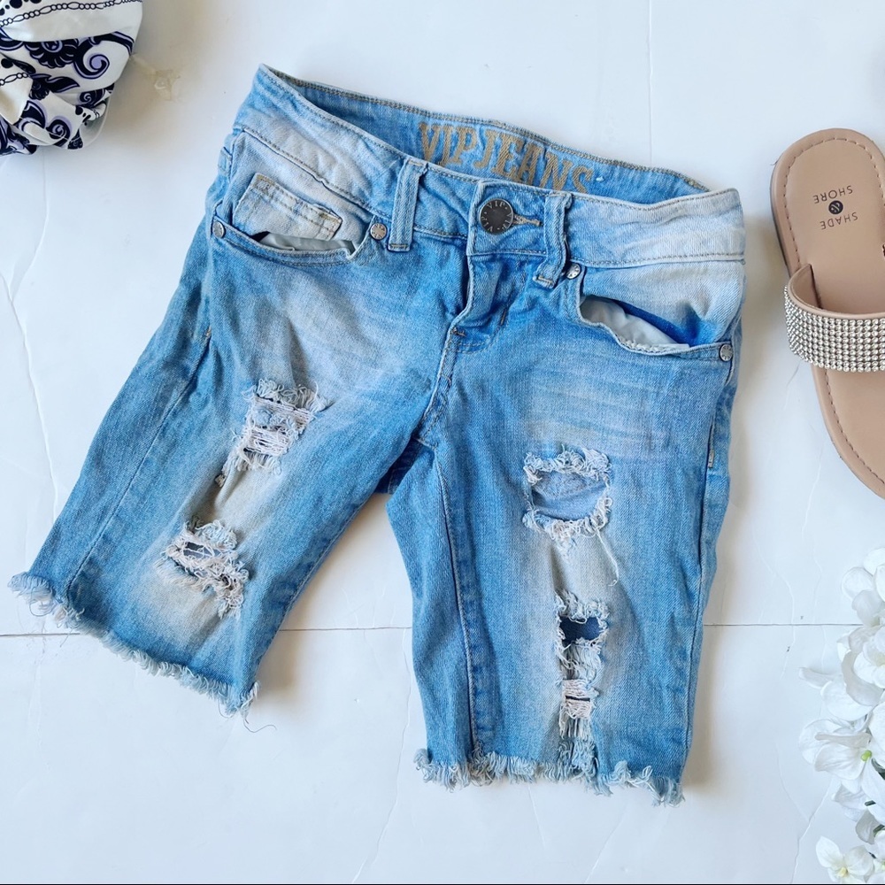 VIP Jean Shorts Distressed Look - Picture 3 of 6
